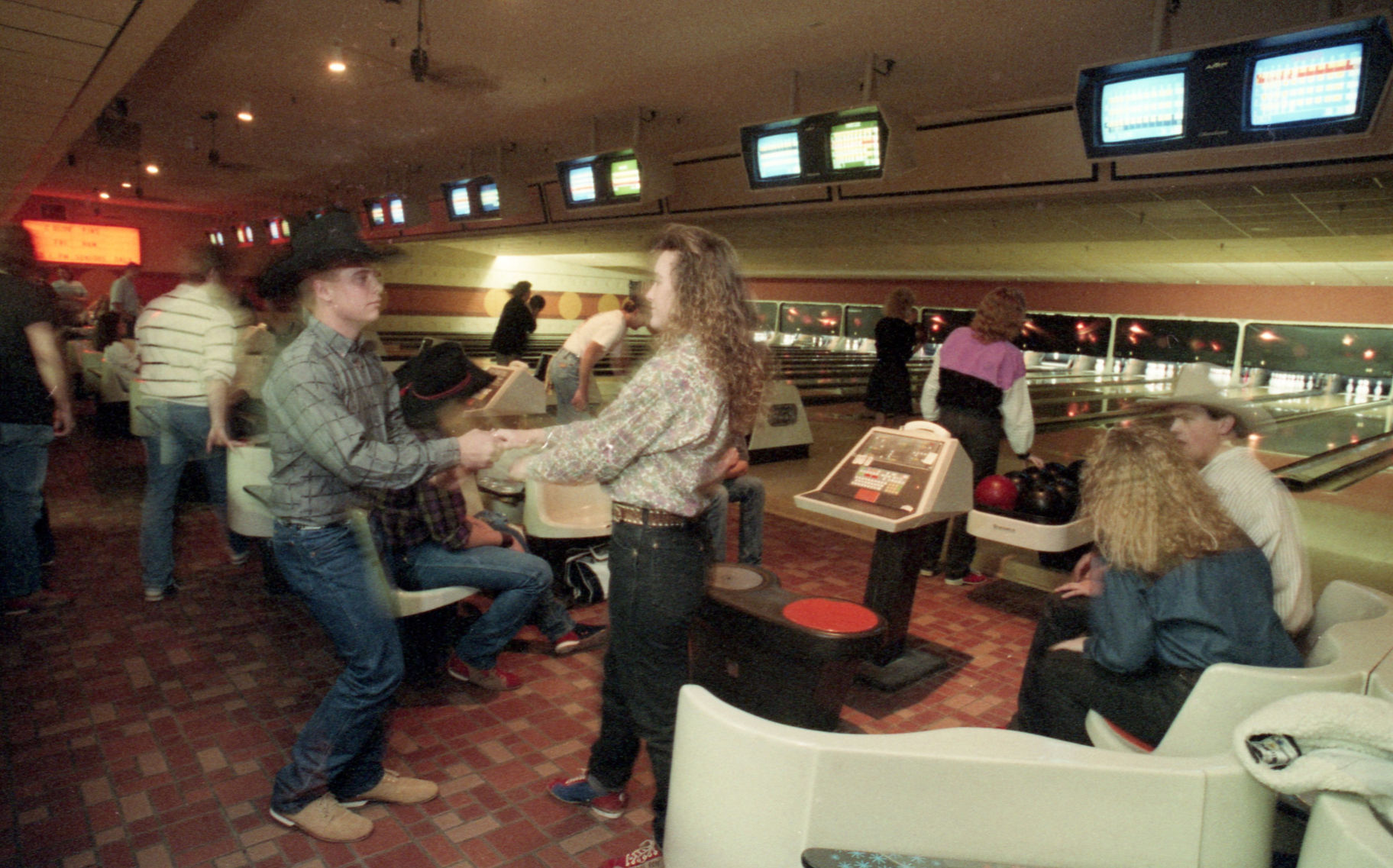 Golden Pin Lanes bowling in Tucson
